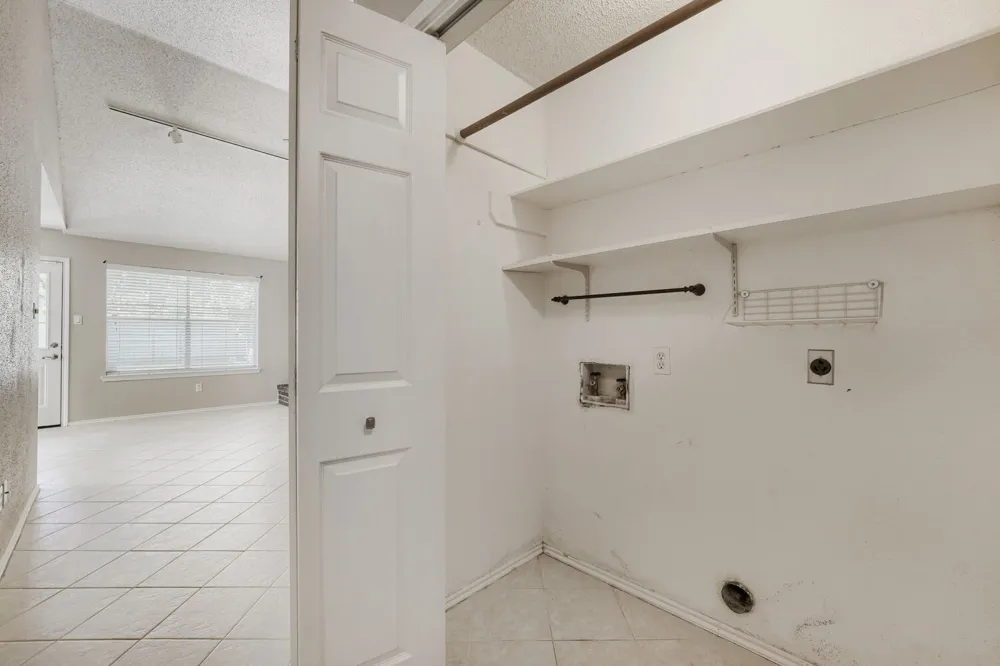 8009 Tantara Court Austin, TX 78729