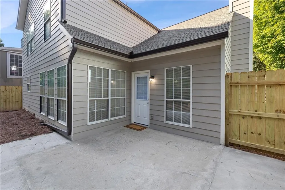 695 Durham Ridge Drive NW Lilburn, GA 30047