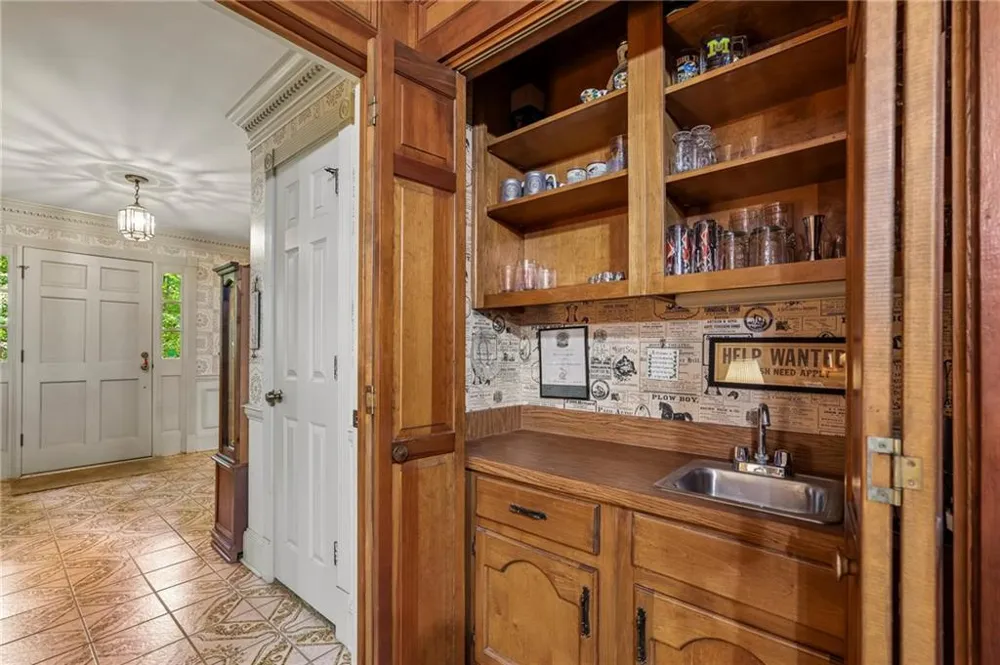6051 Millstone Run Stone Mountain, GA 30087