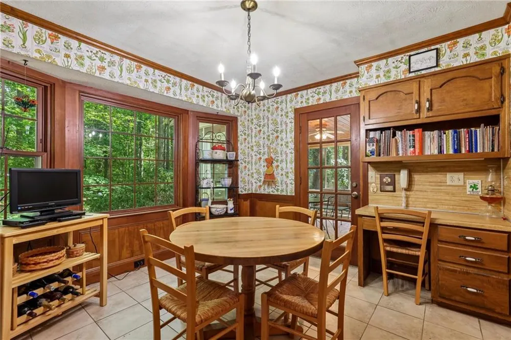6051 Millstone Run Stone Mountain, GA 30087