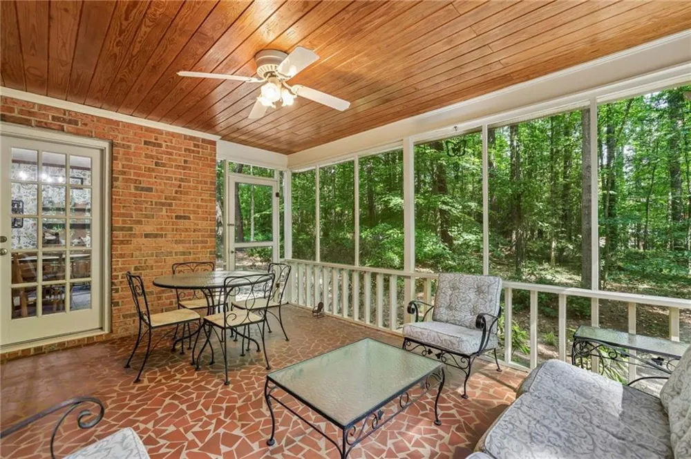 6051 Millstone Run Stone Mountain, GA 30087