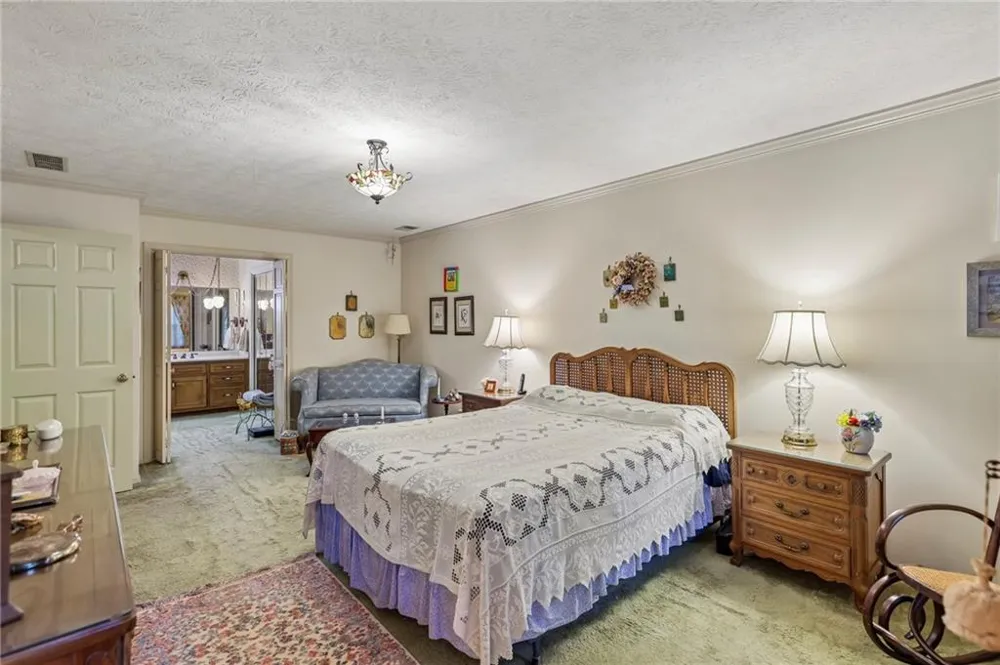 6051 Millstone Run Stone Mountain, GA 30087