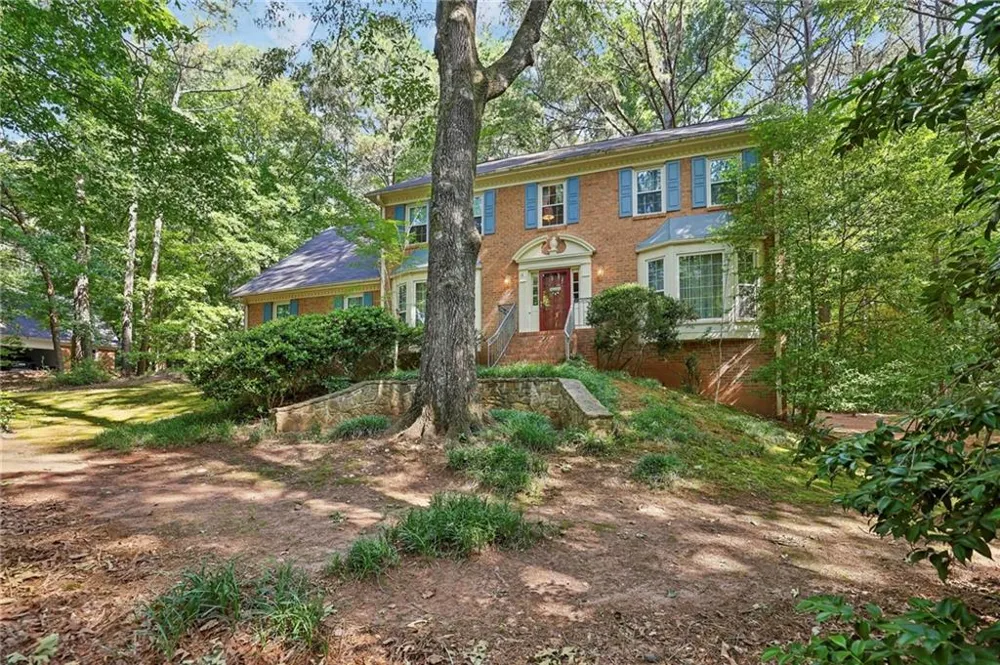 6051 Millstone Run Stone Mountain, GA 30087