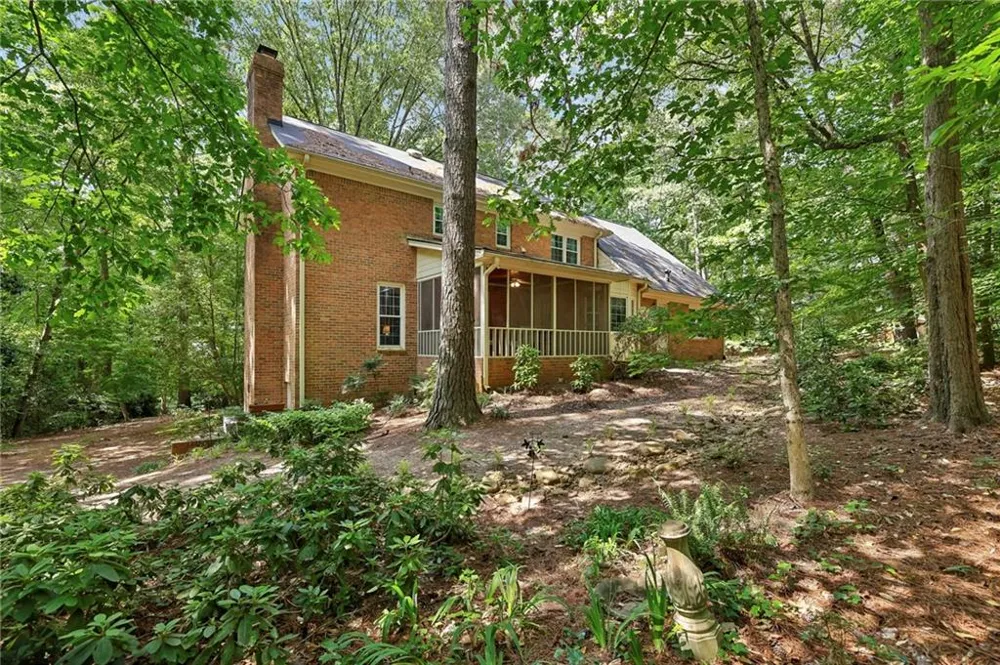 6051 Millstone Run Stone Mountain, GA 30087