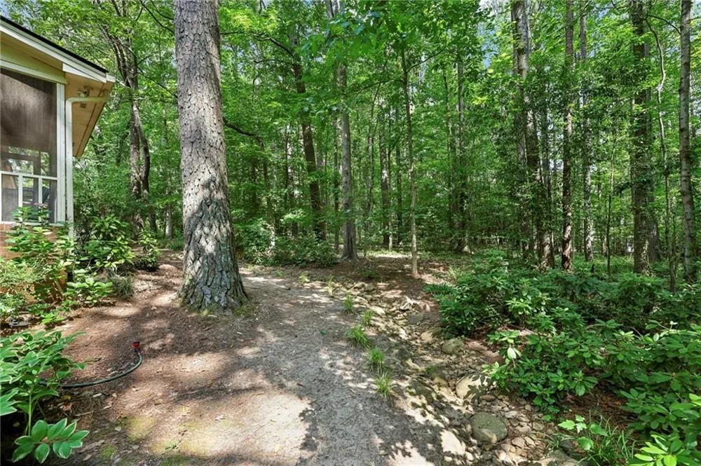 6051 Millstone Run Stone Mountain, GA 30087