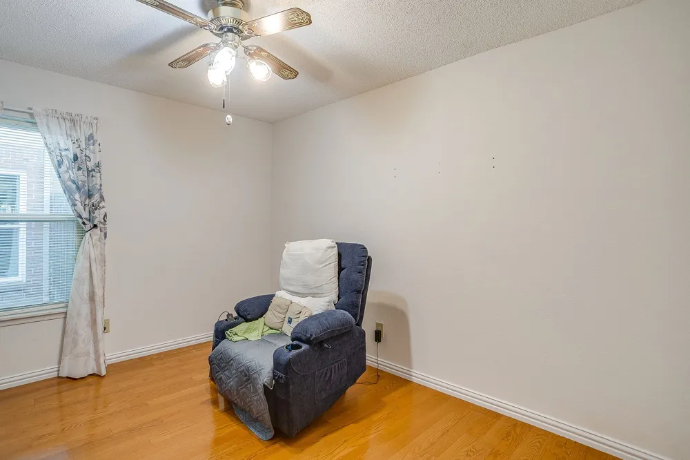 2049 Wedgewood Drive Grapevine, TX 76051