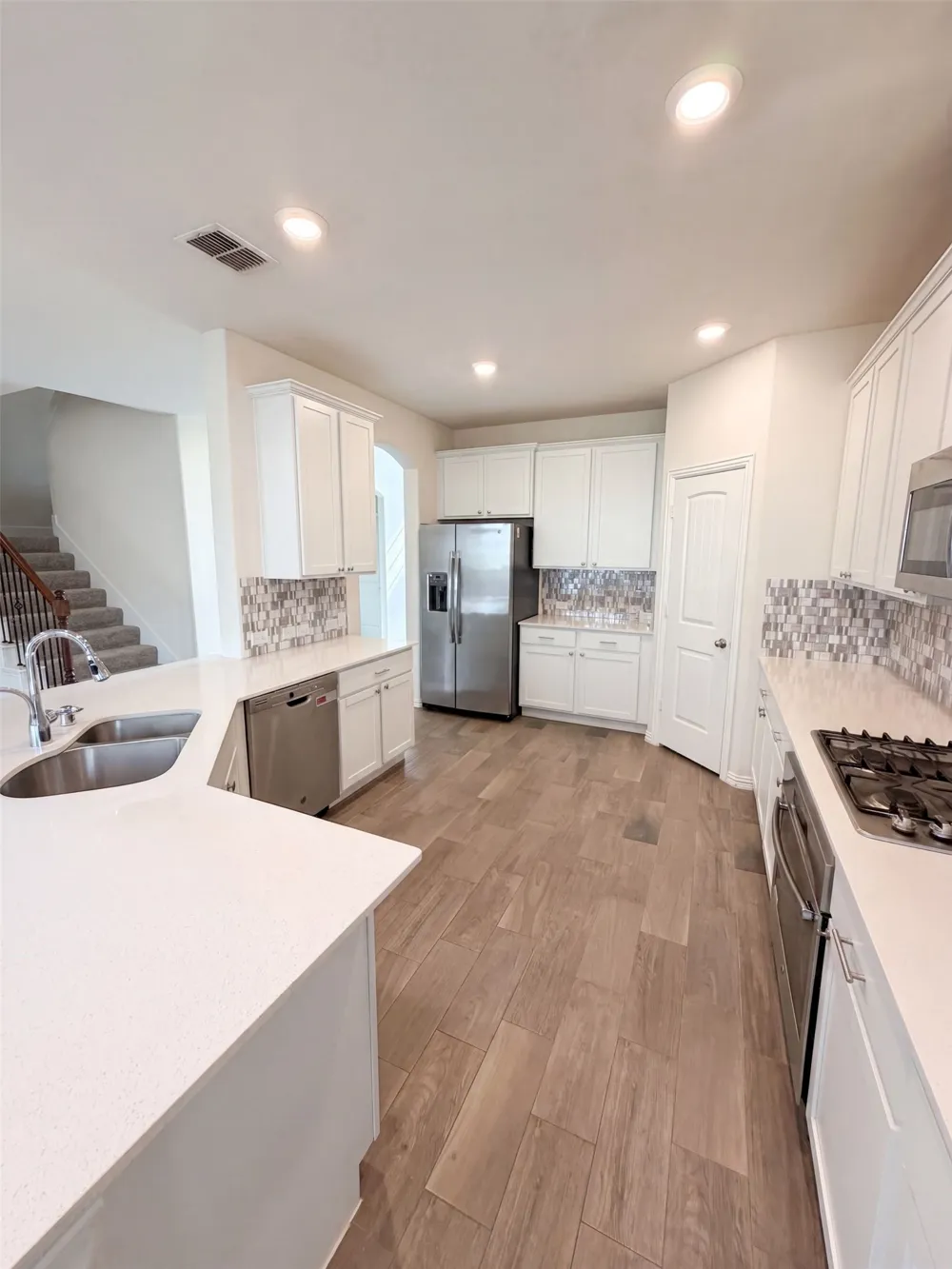 1421 Prairie Lake Court Lewisville, TX 75010