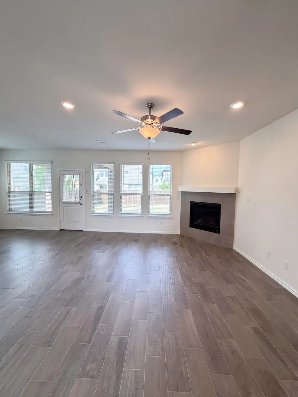 1421 Prairie Lake Court Lewisville, TX 75010