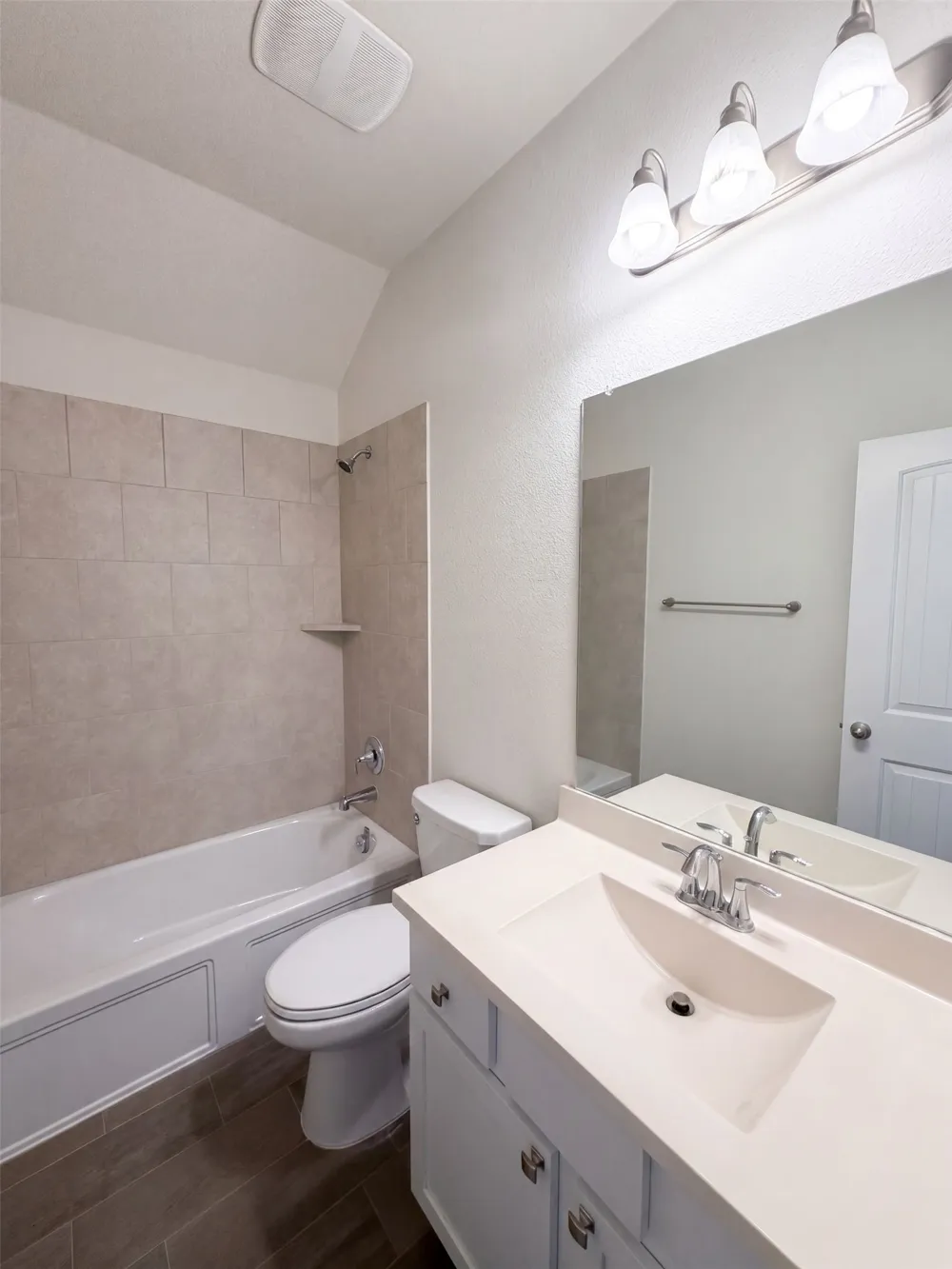 1421 Prairie Lake Court Lewisville, TX 75010