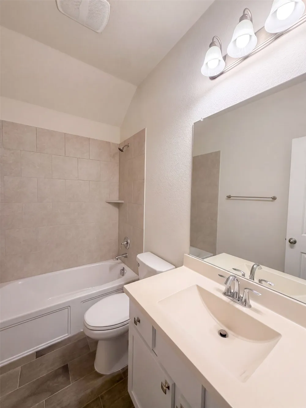 1421 Prairie Lake Court Lewisville, TX 75010