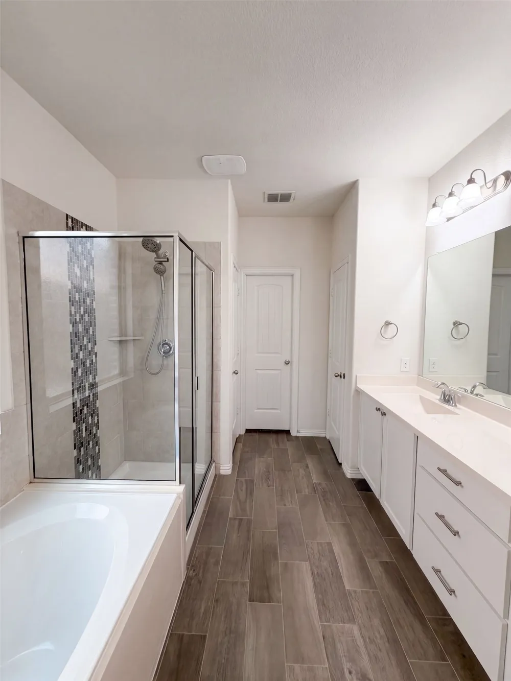 1421 Prairie Lake Court Lewisville, TX 75010