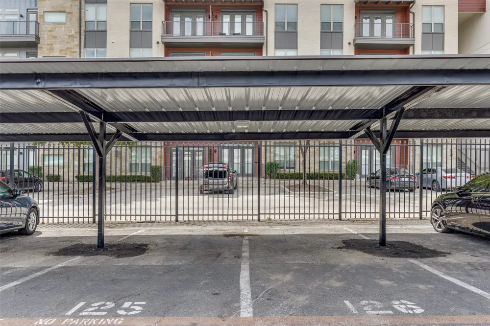 5938 Sandhurst Lane #104 Dallas, TX 75206