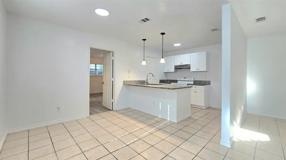 5017 Chapman Street #5017 Fort Worth, TX 76105