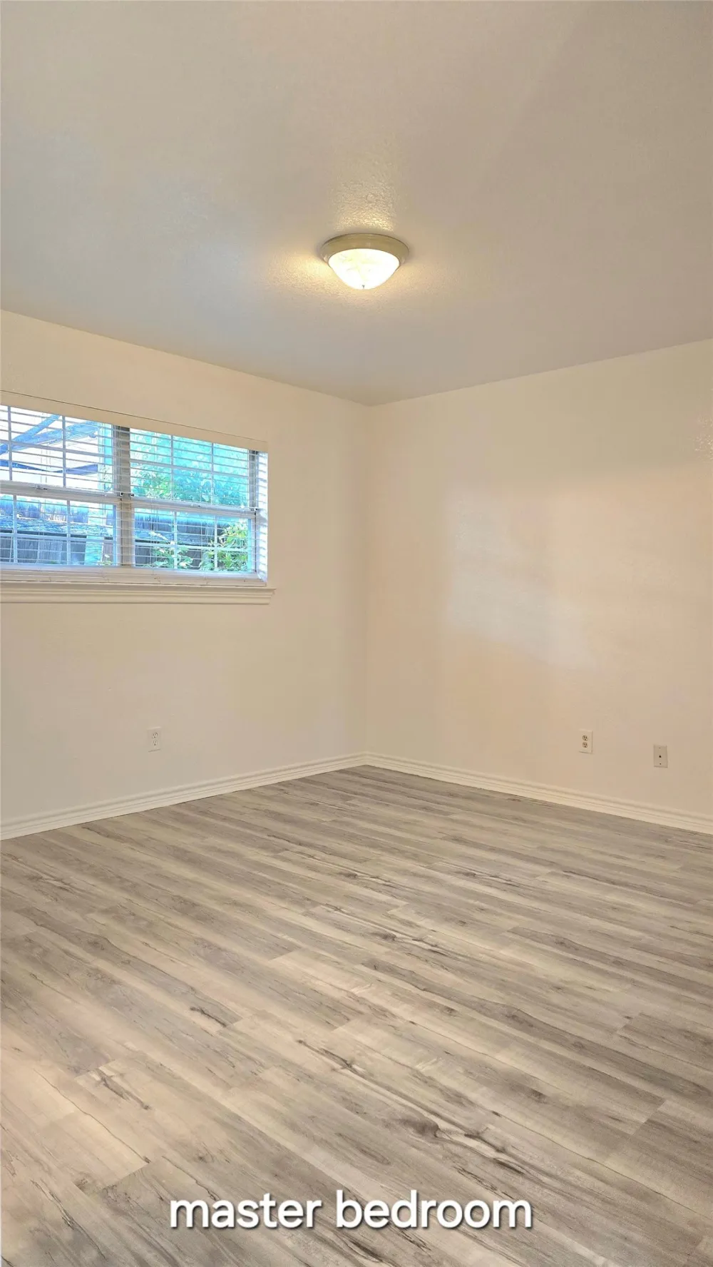 5017 Chapman Street #5017 Fort Worth, TX 76105