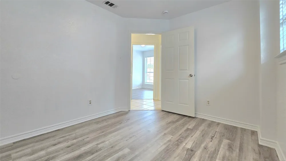 5017 Chapman Street #5017 Fort Worth, TX 76105