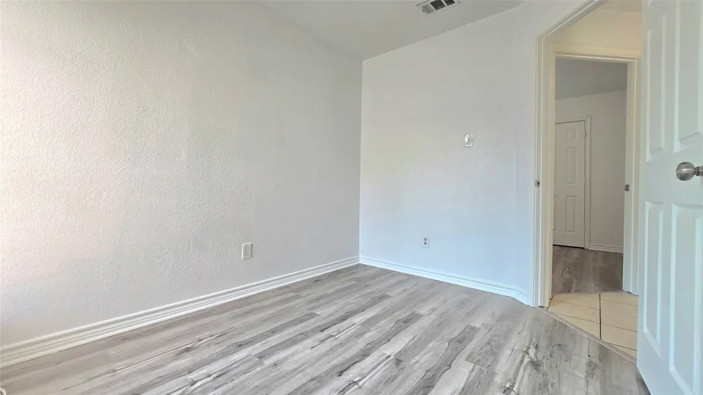 5017 Chapman Street #5017 Fort Worth, TX 76105