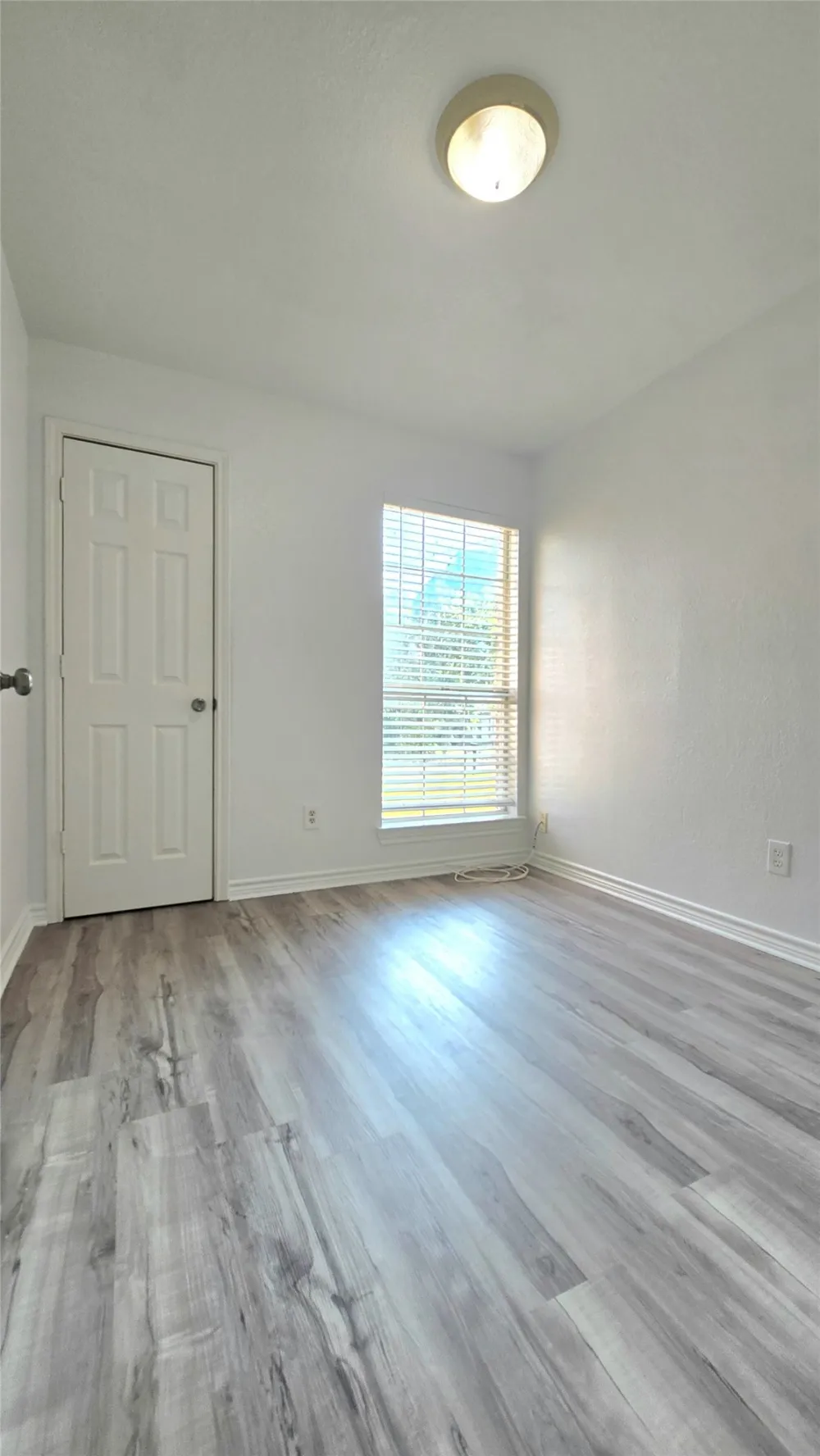 5017 Chapman Street #5017 Fort Worth, TX 76105