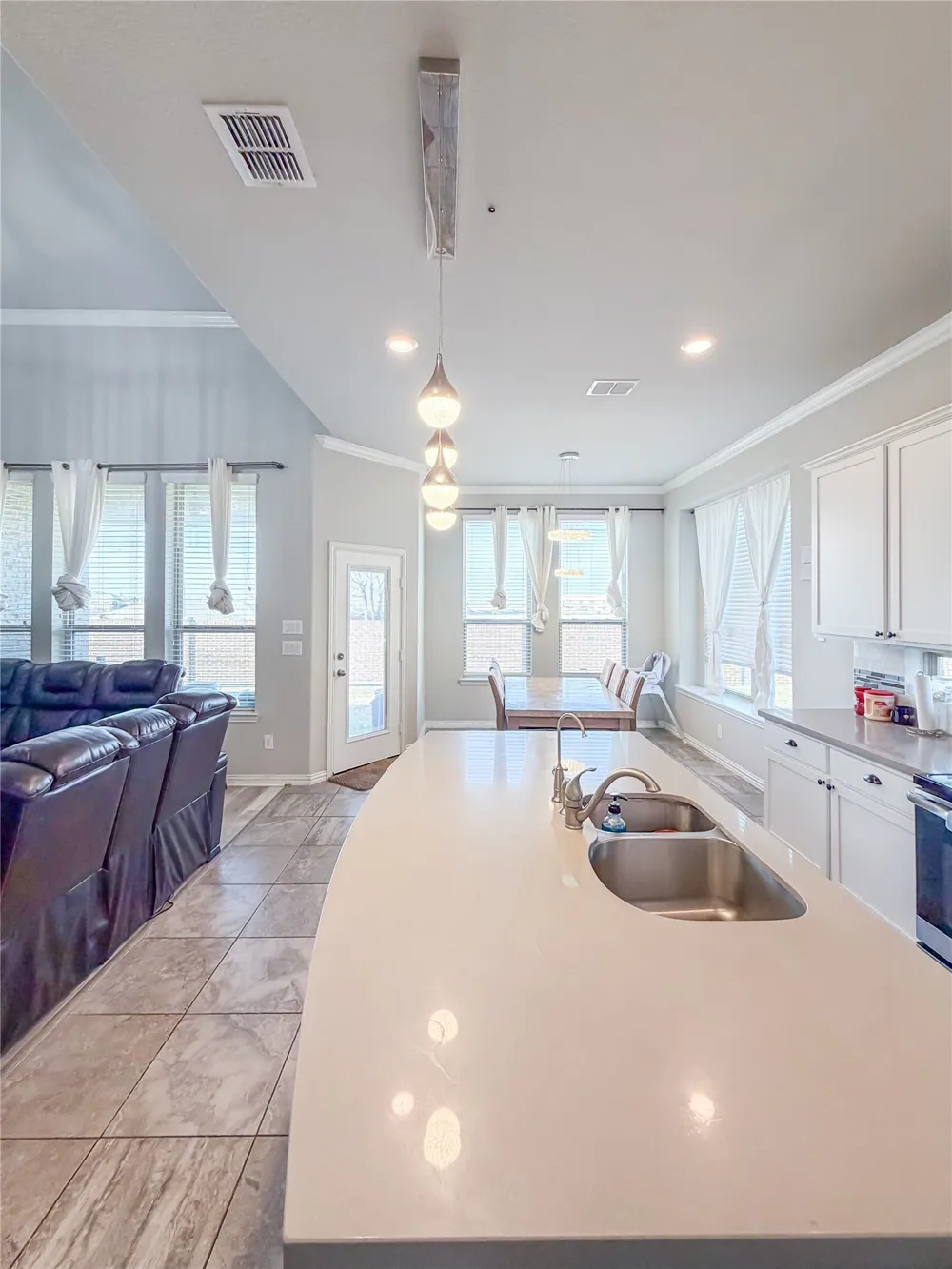 328 Callaghan Drive Fate, TX 75189