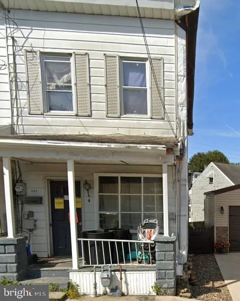 302 VINE STREET Mount Carmel, PA 17851