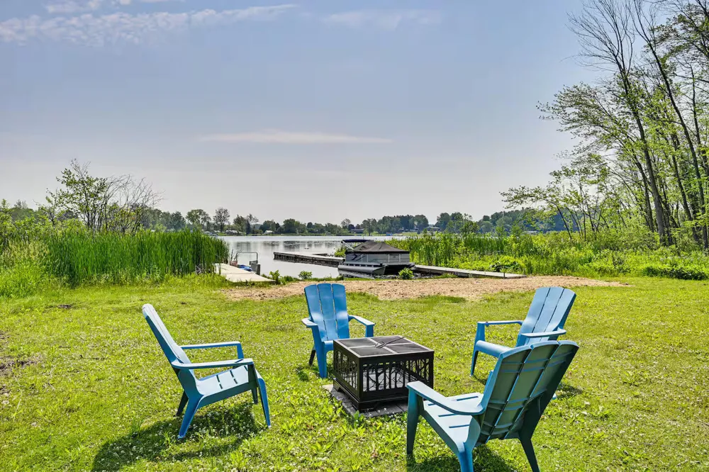48781 Rush Lake Road Hartford, MI 49057