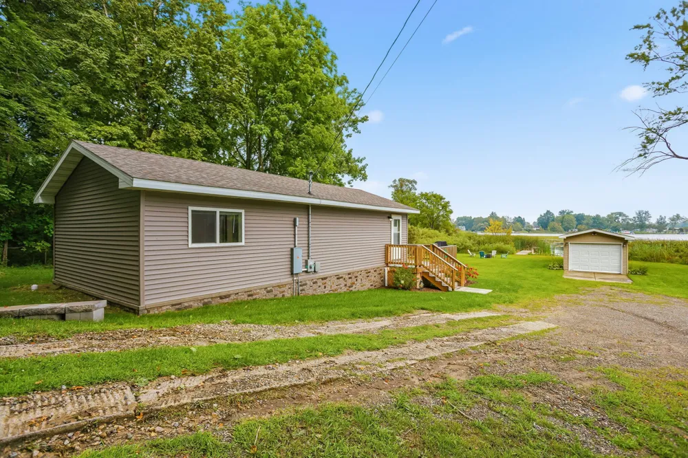 48781 Rush Lake Road Hartford, MI 49057