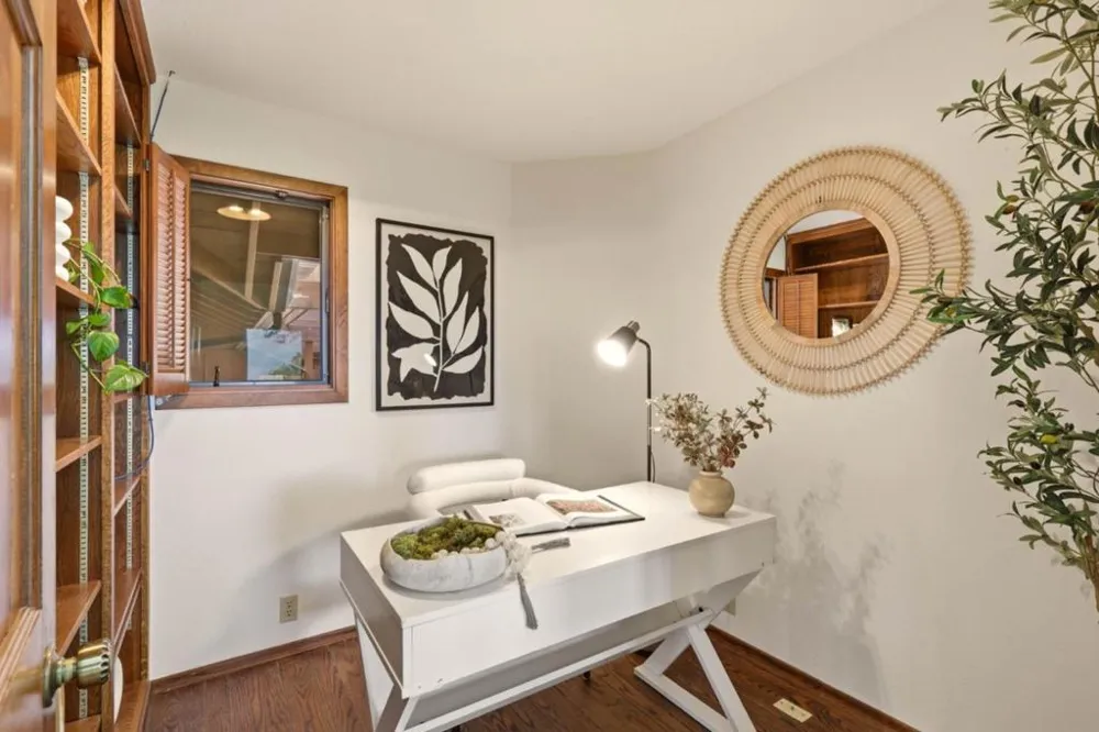 13124 Byrd Lane Los Altos Hills, CA 94022