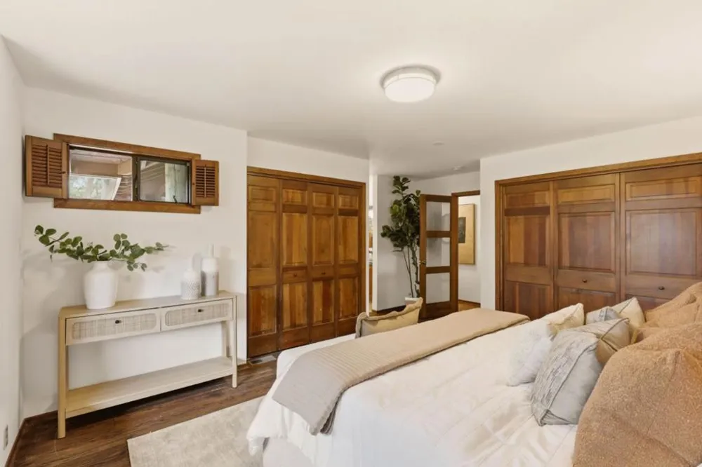 13124 Byrd Lane Los Altos Hills, CA 94022