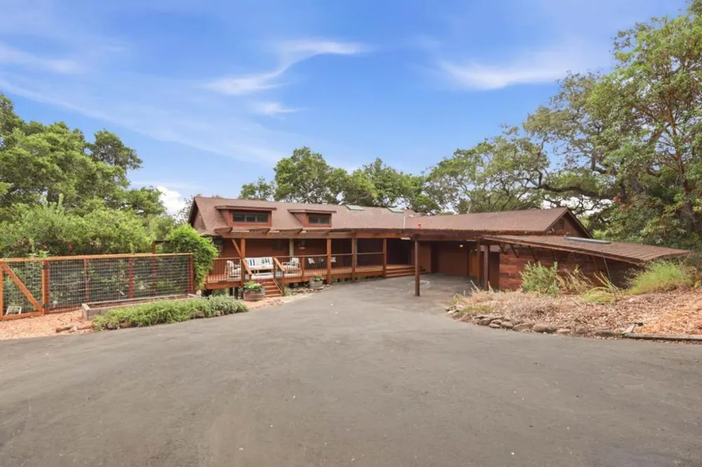 13124 Byrd Lane Los Altos Hills, CA 94022