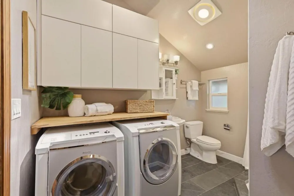 13124 Byrd Lane Los Altos Hills, CA 94022