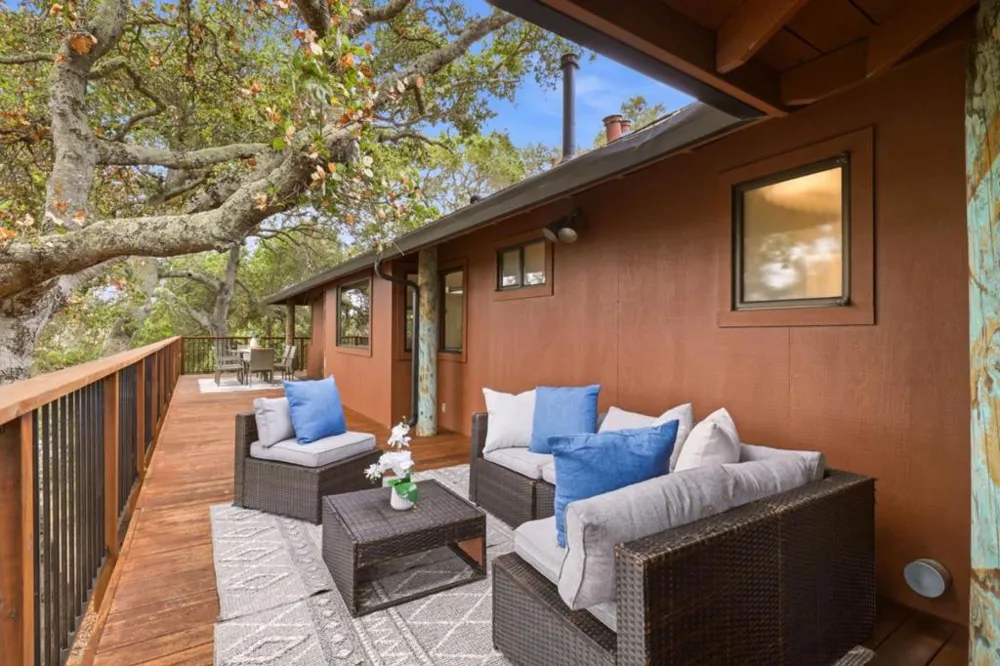 13124 Byrd Lane Los Altos Hills, CA 94022