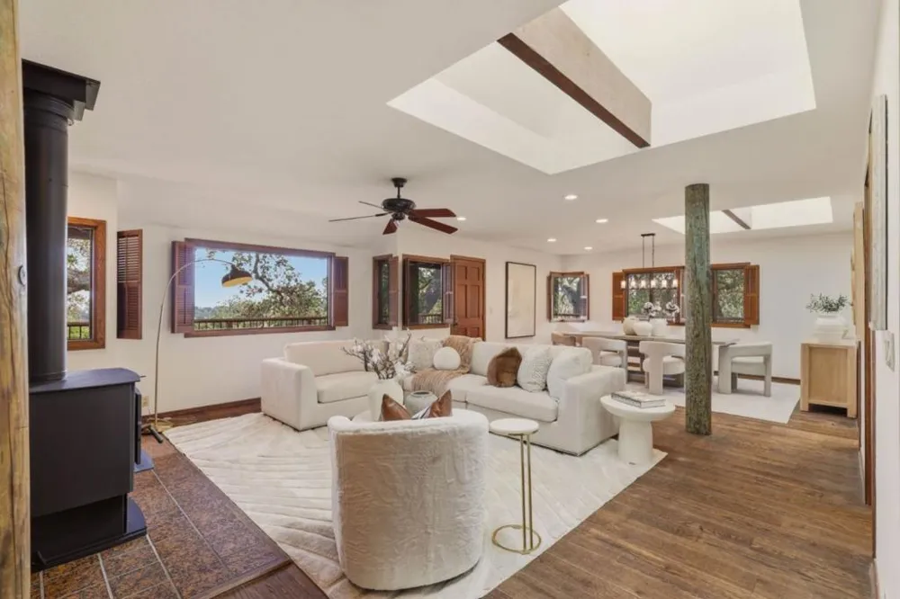 13124 Byrd Lane Los Altos Hills, CA 94022