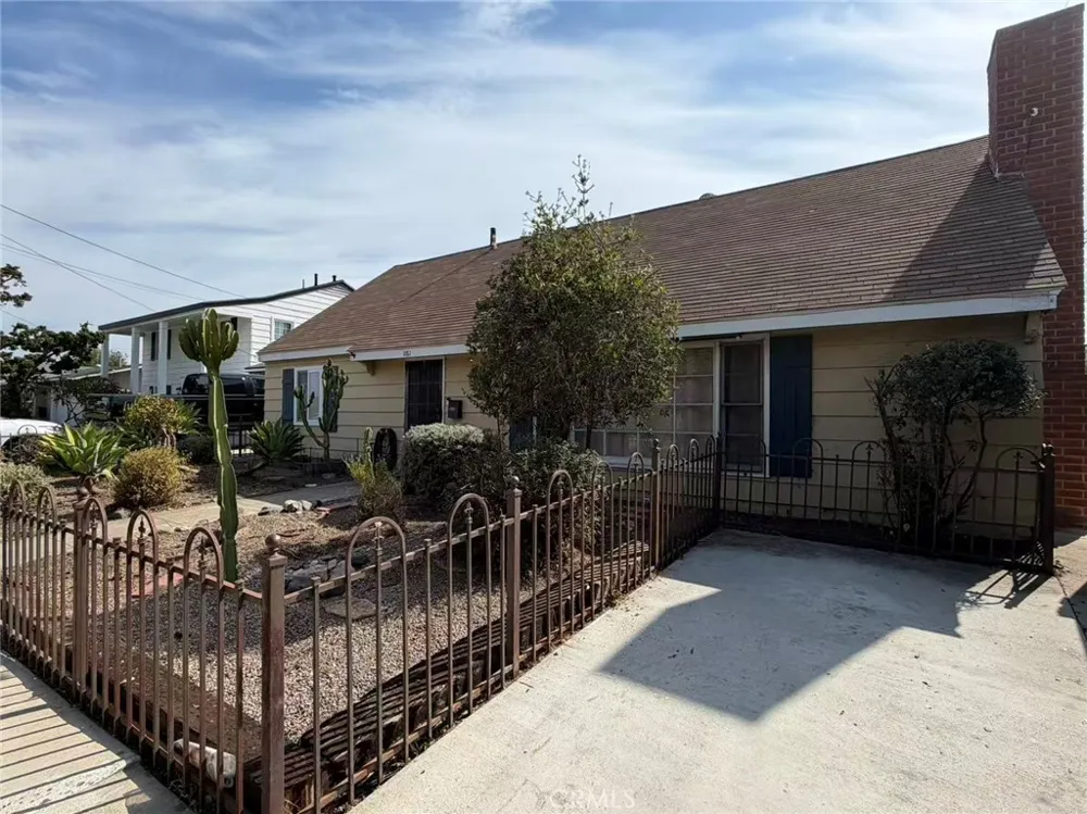 1161 Handy St. Orange, CA 92867