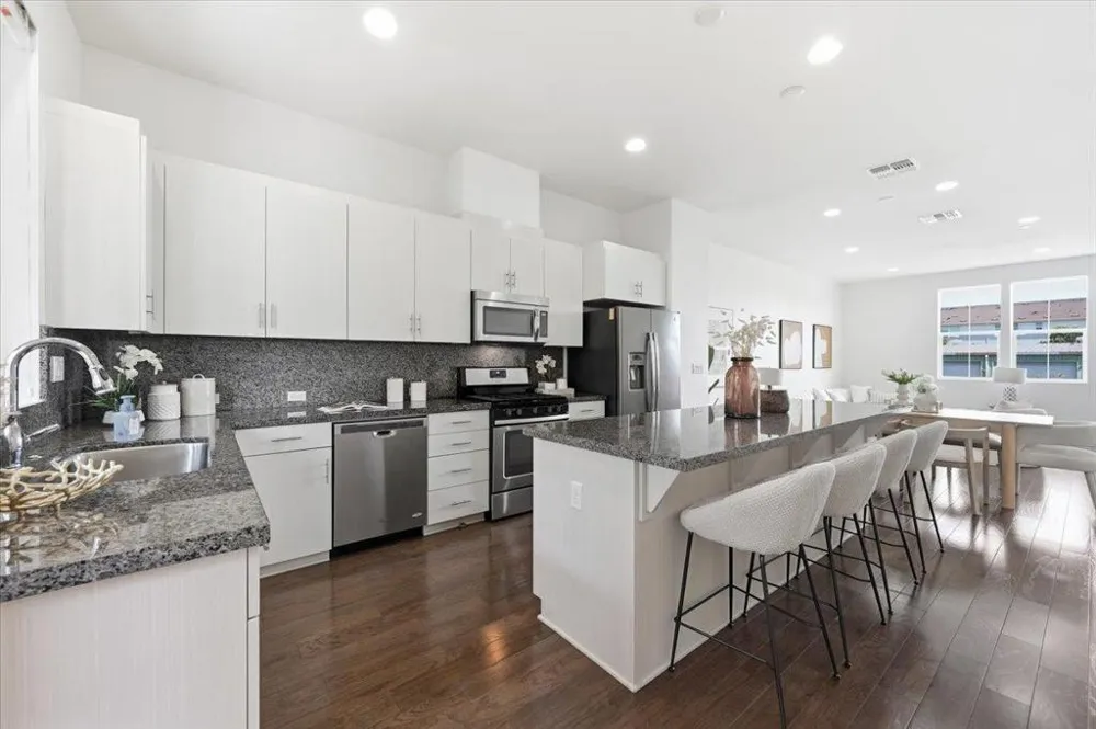 37818 Taro Terrace Newark, CA 94560