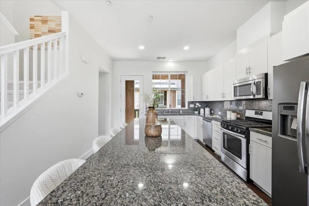 37818 Taro Terrace Newark, CA 94560