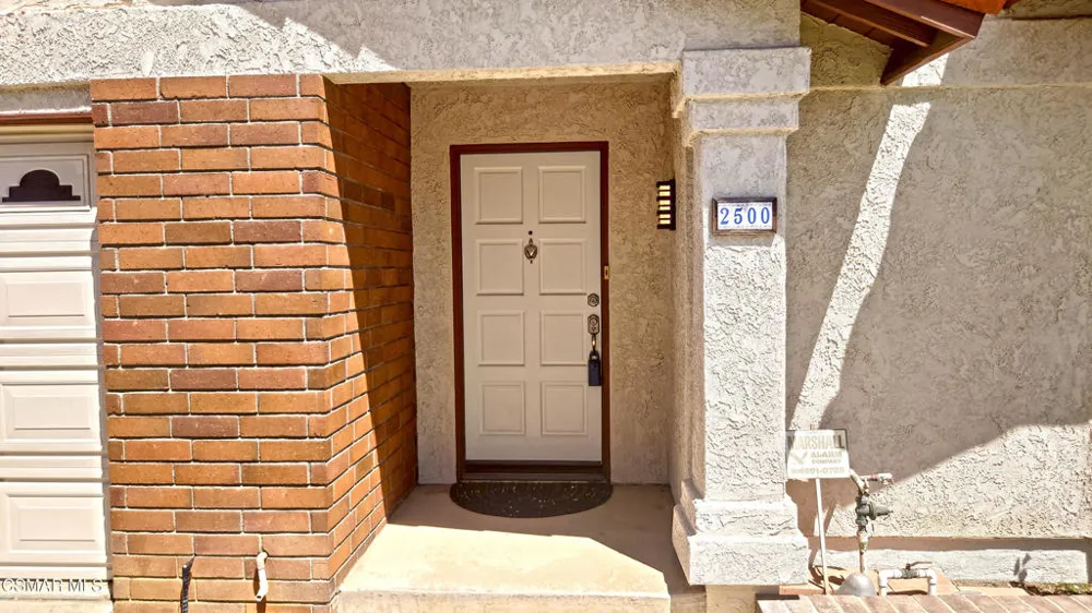 2500 Kensington Avenue Thousand Oaks, CA 91362