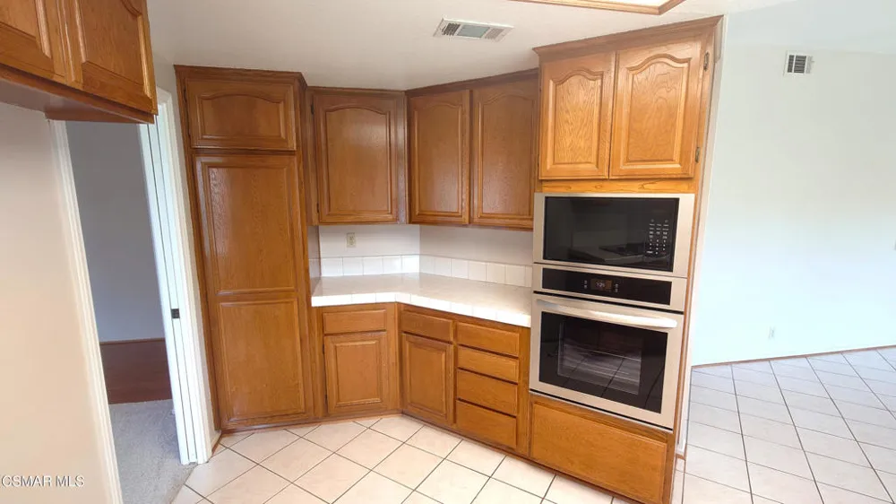 2500 Kensington Avenue Thousand Oaks, CA 91362
