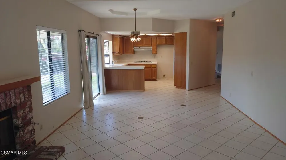 2500 Kensington Avenue Thousand Oaks, CA 91362