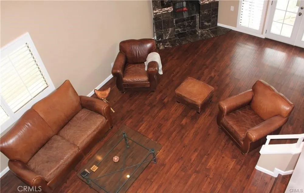 6840 Whitman Lake Balboa, CA 91406