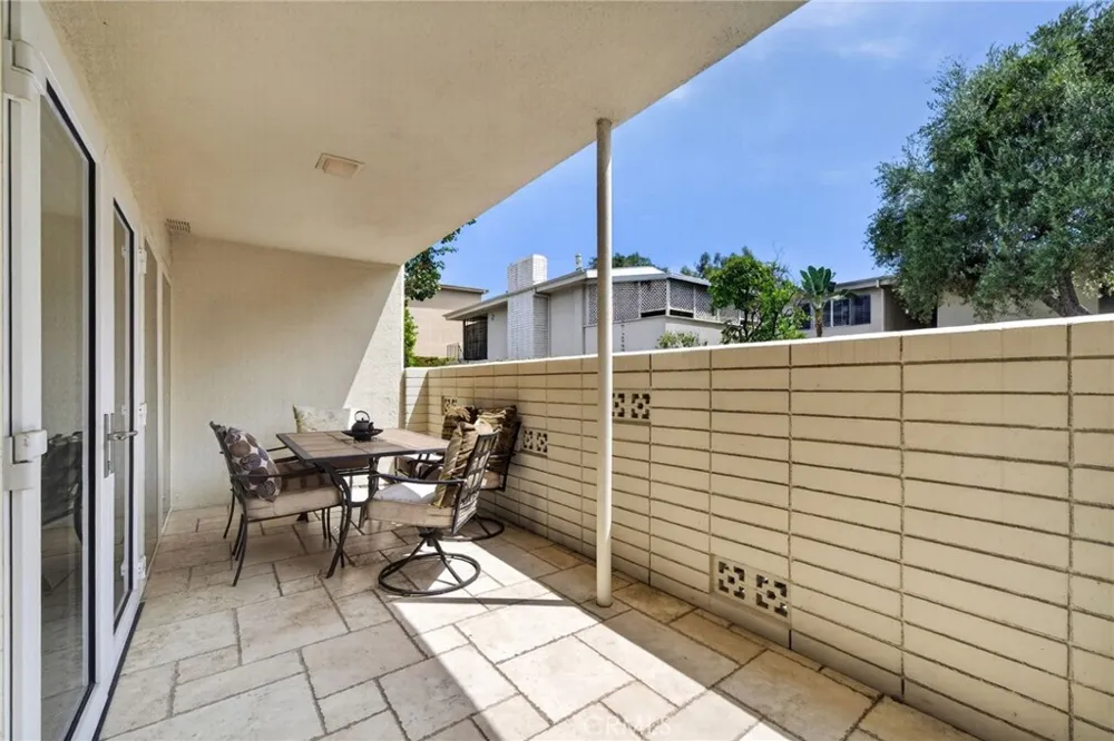 610 S Orange Grove Boulevard #5 Pasadena, CA 91105