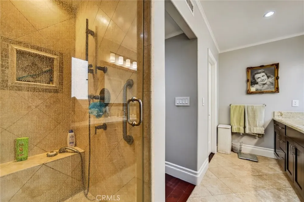 610 S Orange Grove Boulevard #5 Pasadena, CA 91105