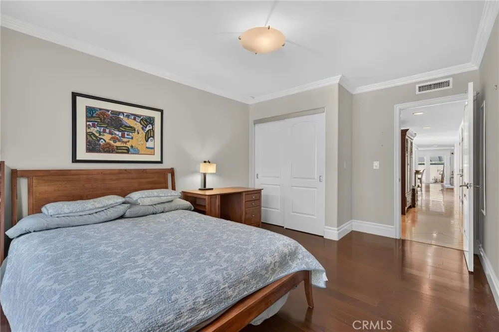 610 S Orange Grove Boulevard #5 Pasadena, CA 91105