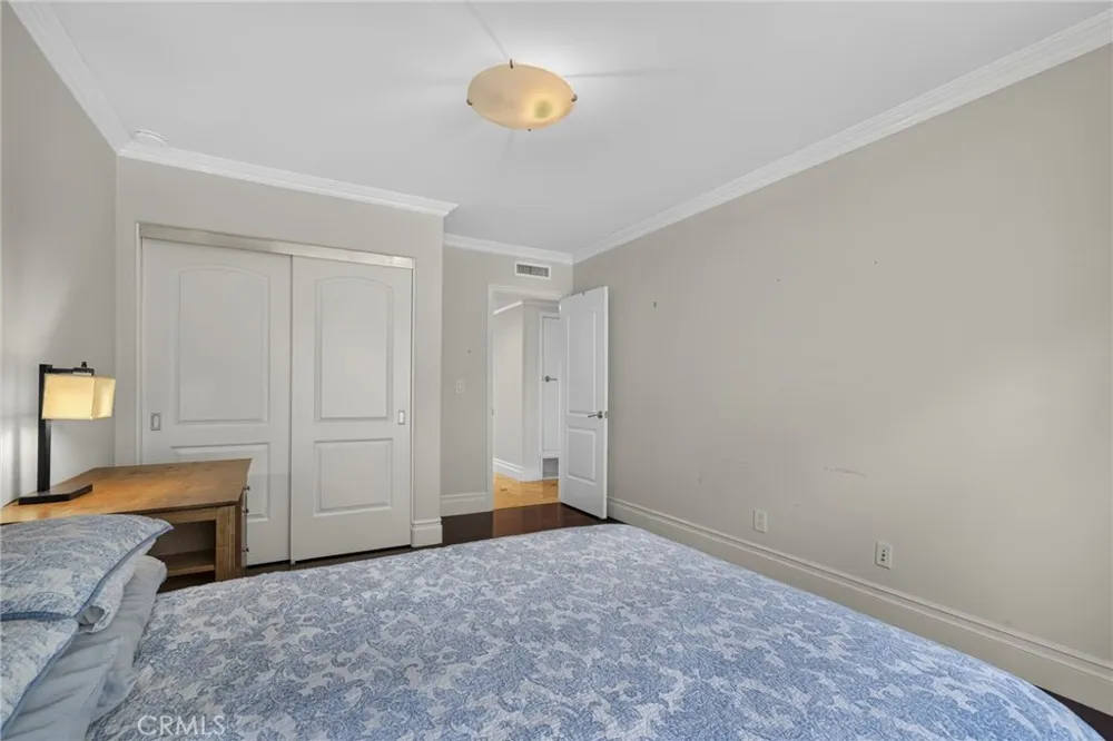 610 S Orange Grove Boulevard #5 Pasadena, CA 91105