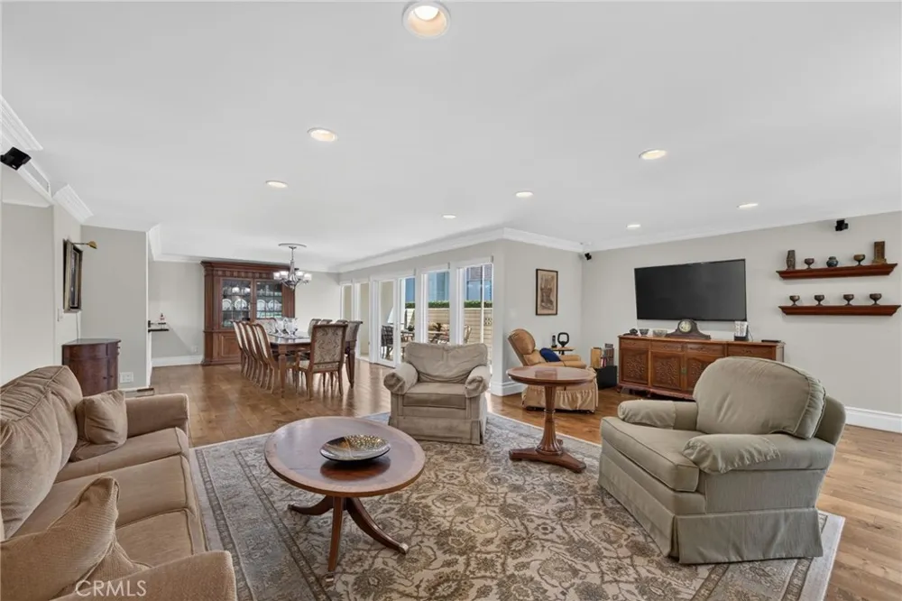 610 S Orange Grove Boulevard #5 Pasadena, CA 91105