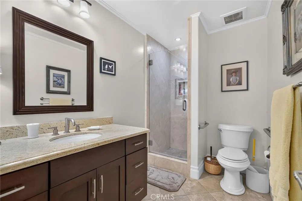 610 S Orange Grove Boulevard #5 Pasadena, CA 91105
