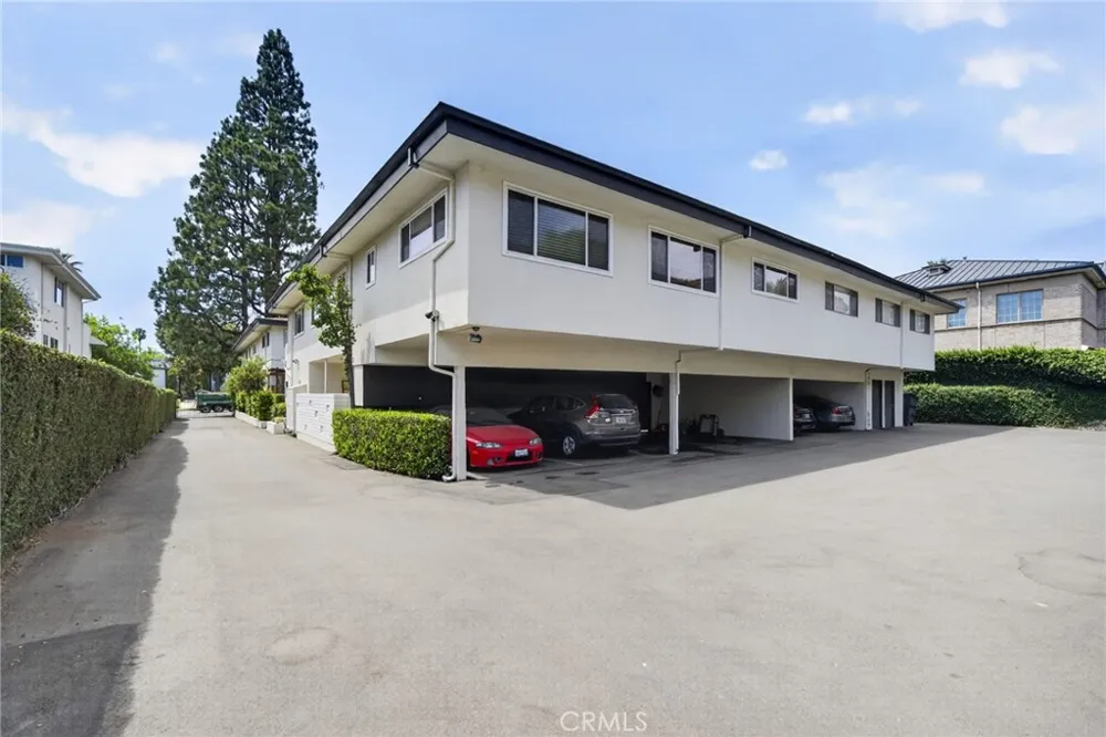 610 S Orange Grove Boulevard #5 Pasadena, CA 91105