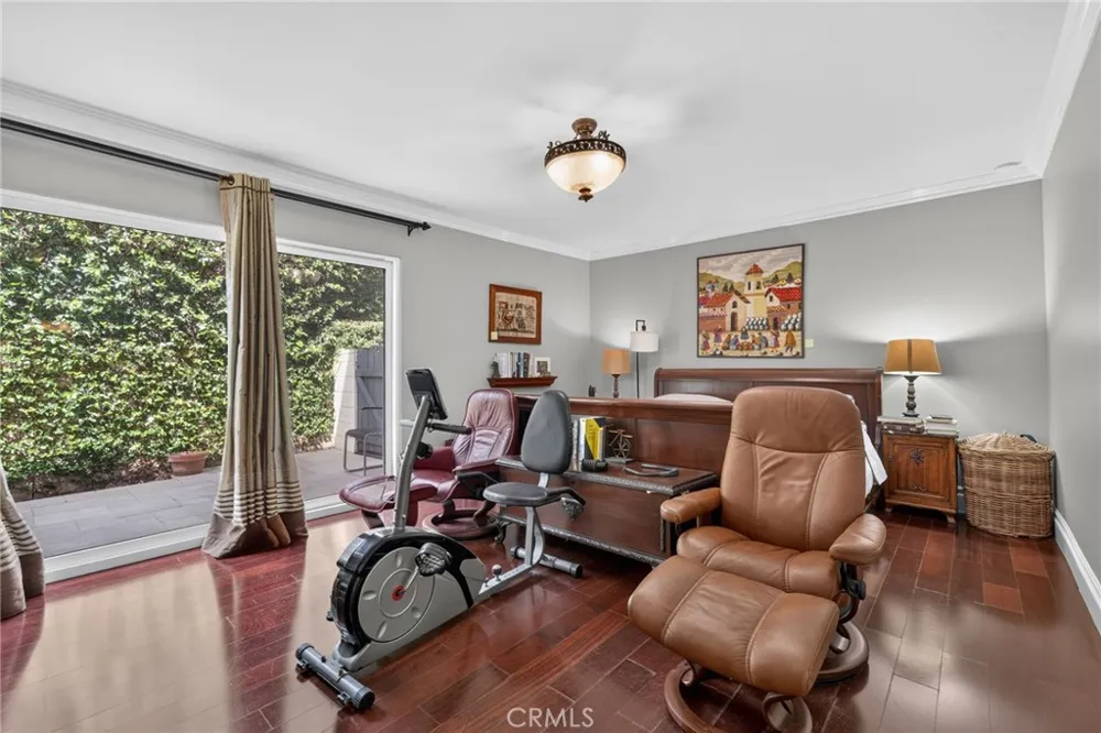 610 S Orange Grove Boulevard #5 Pasadena, CA 91105