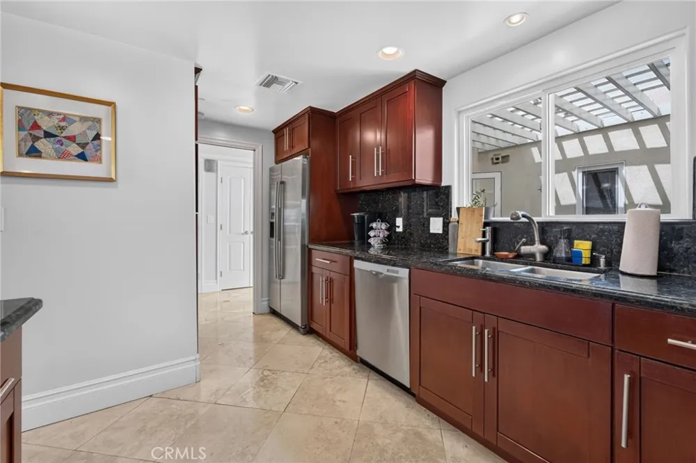 610 S Orange Grove Boulevard #5 Pasadena, CA 91105