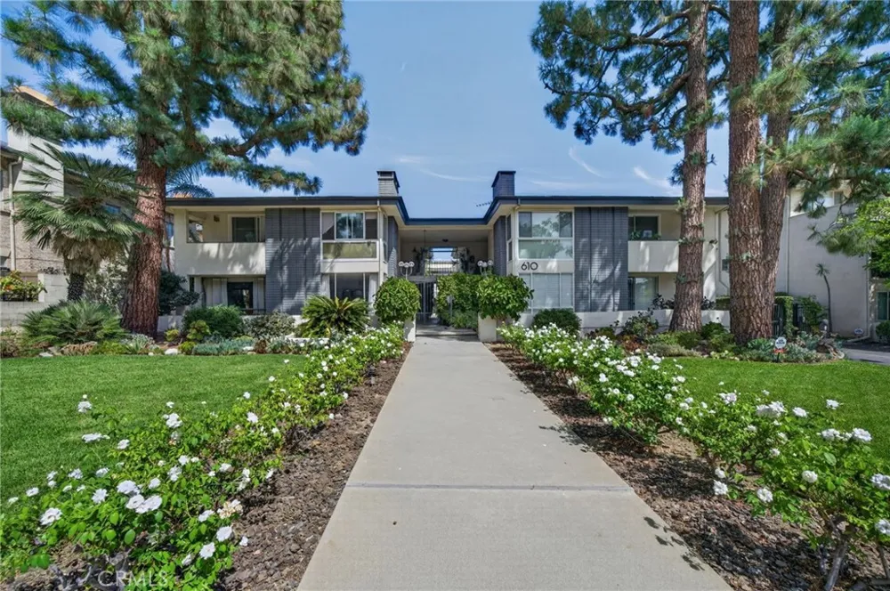 610 S Orange Grove Boulevard #5 Pasadena, CA 91105