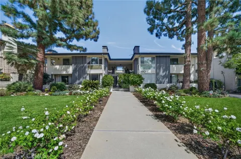 610 S Orange Grove Boulevard #5
