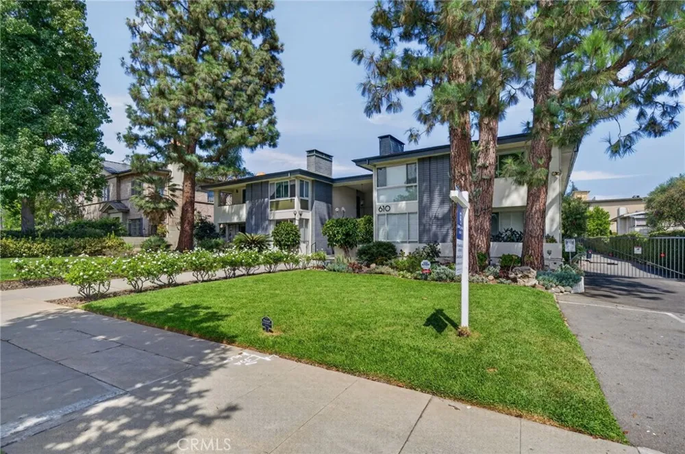 610 S Orange Grove Boulevard #5 Pasadena, CA 91105